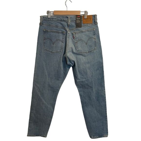 Levi's Premium High Rise Tapered Leg Wedgie Fit Jeans Size 30 NWT - Picture 6 of 8
